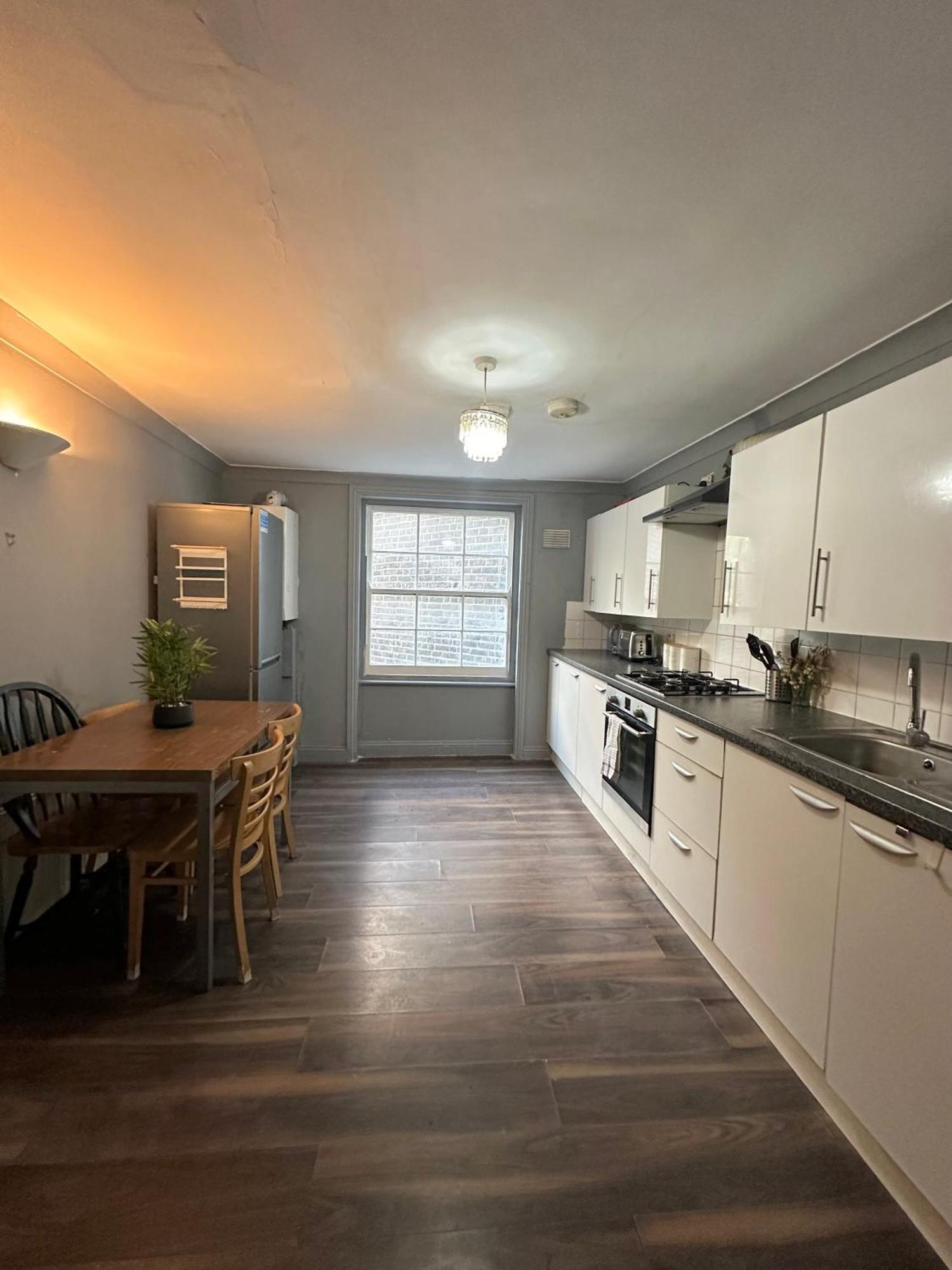 Luxury Room In A 4 Bedroom Flat! 4 Minutes Walk To Kingscross, St Pancras Лондон Экстерьер фото