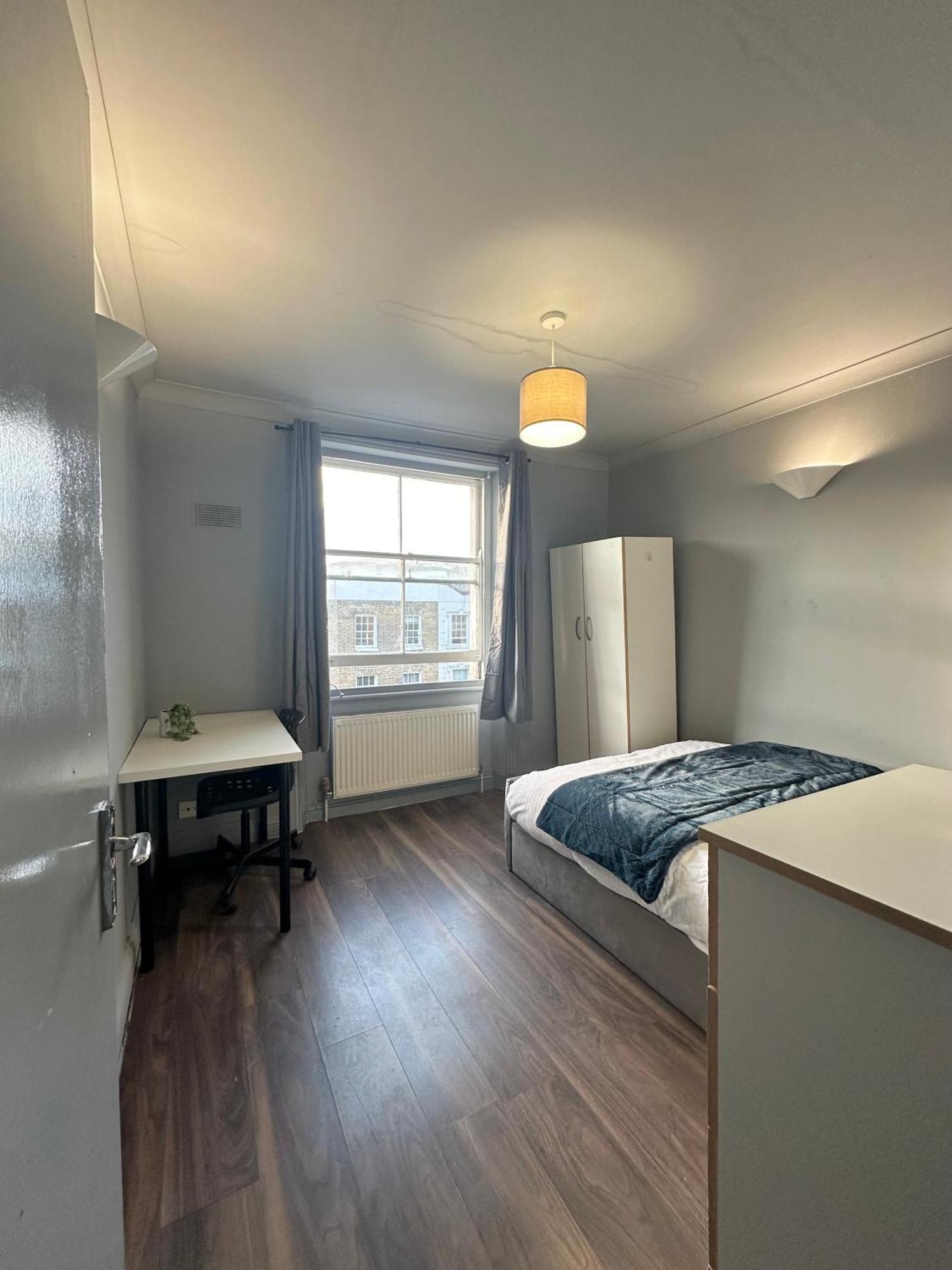 Luxury Room In A 4 Bedroom Flat! 4 Minutes Walk To Kingscross, St Pancras Лондон Экстерьер фото