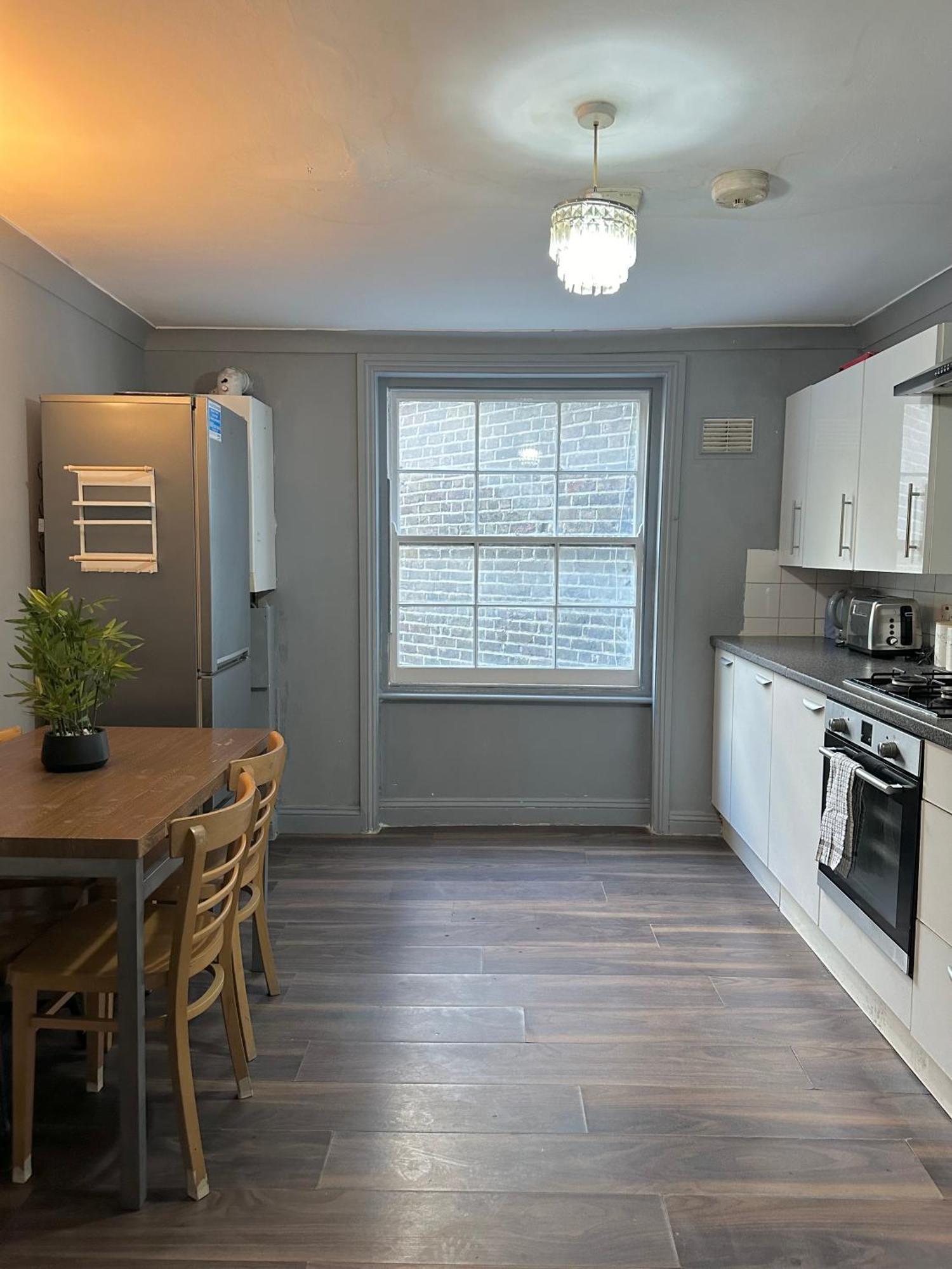 Luxury Room In A 4 Bedroom Flat! 4 Minutes Walk To Kingscross, St Pancras Лондон Экстерьер фото