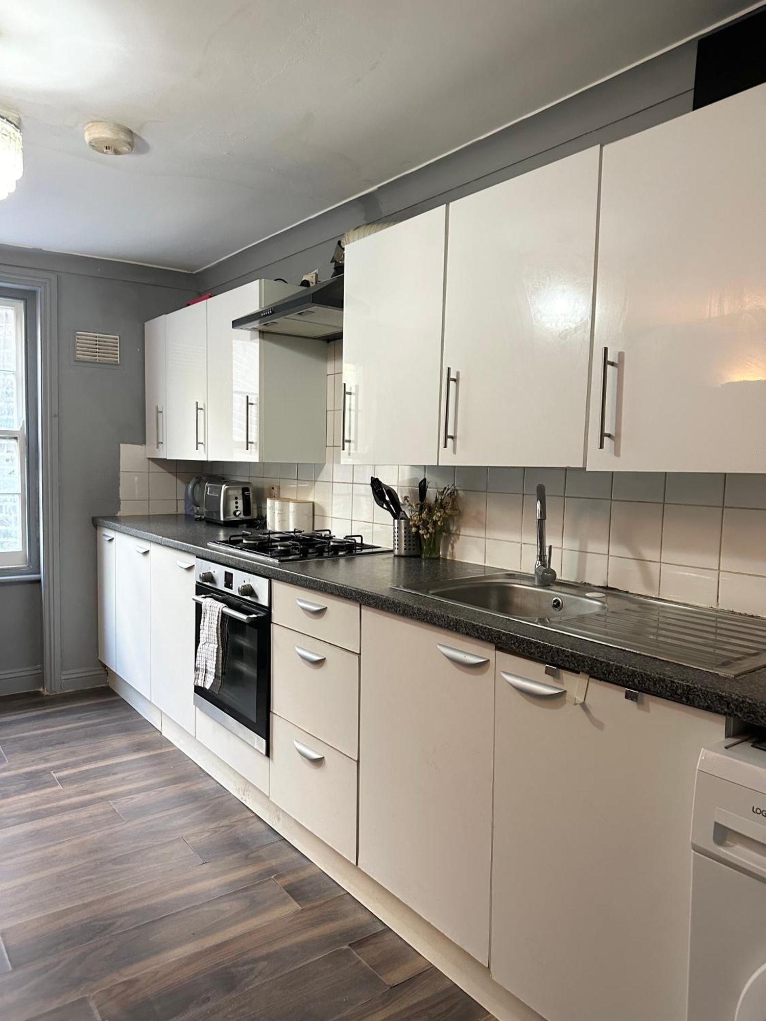 Luxury Room In A 4 Bedroom Flat! 4 Minutes Walk To Kingscross, St Pancras Лондон Экстерьер фото